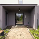 Spacious With Parking & Balcony By Renters Apartment Lodz