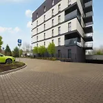 Spacious With Parking & Balcony By Renters *