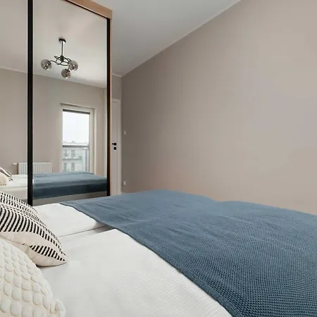 Appartement Spacious With Parking & Balcony By Renters *