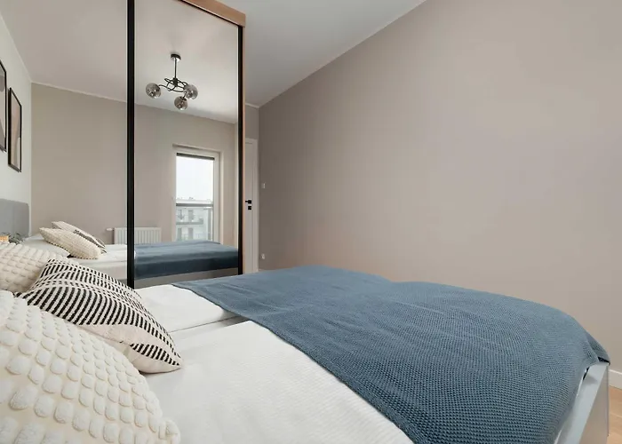 Lejlighed Spacious With Parking & Balcony By Renters *